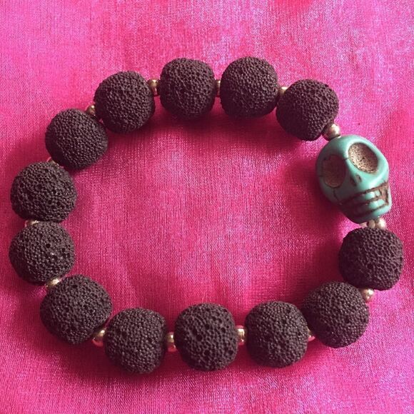 Skull Bracelet  - Picture 2 of 3